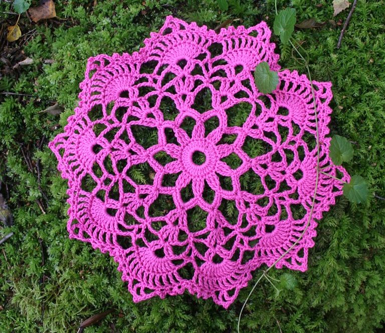 Pieni pitsiliina - Puppets Lyric 4