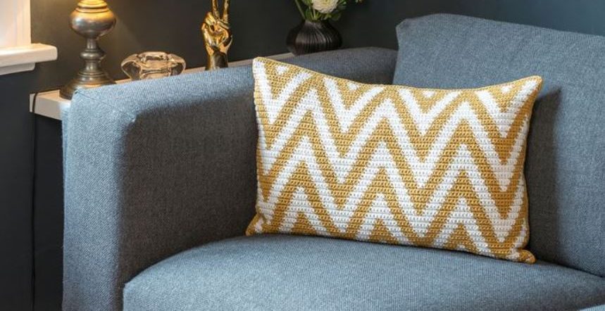 Virkattu siksak-tyyny - Catania