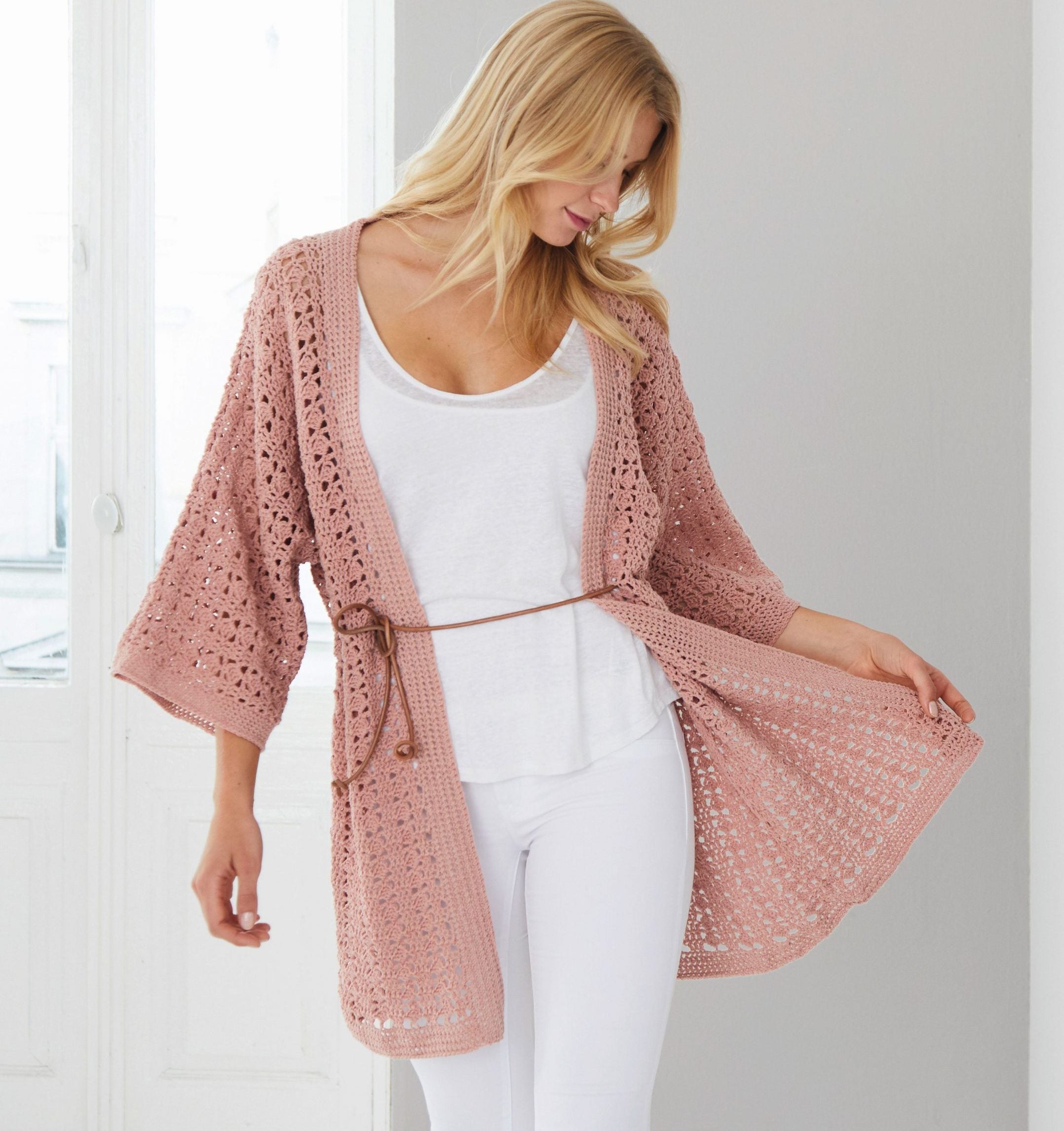 Virkattu jakku - Peach Cotton