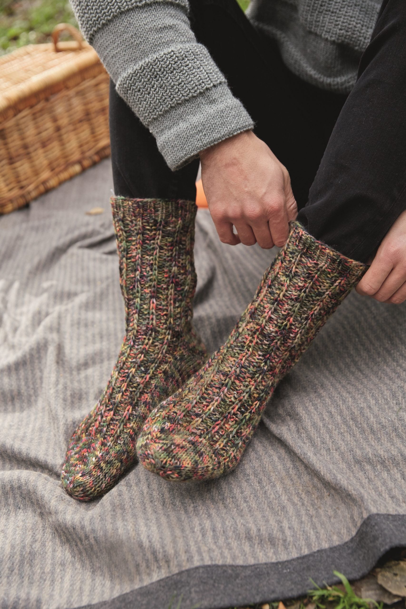 Miehen neulesukat - Regia 8