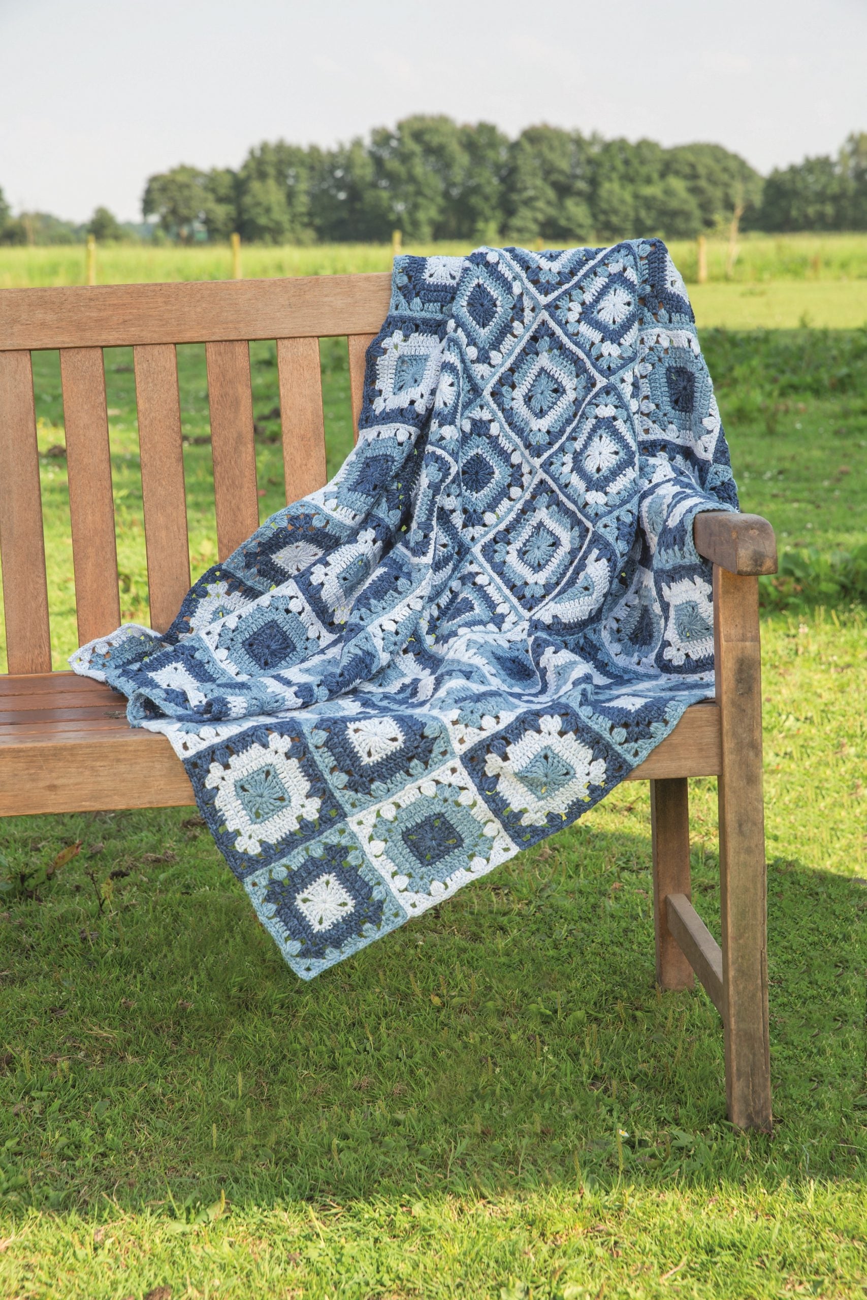 Virkattu isoäidinneliöpeitto - Catania