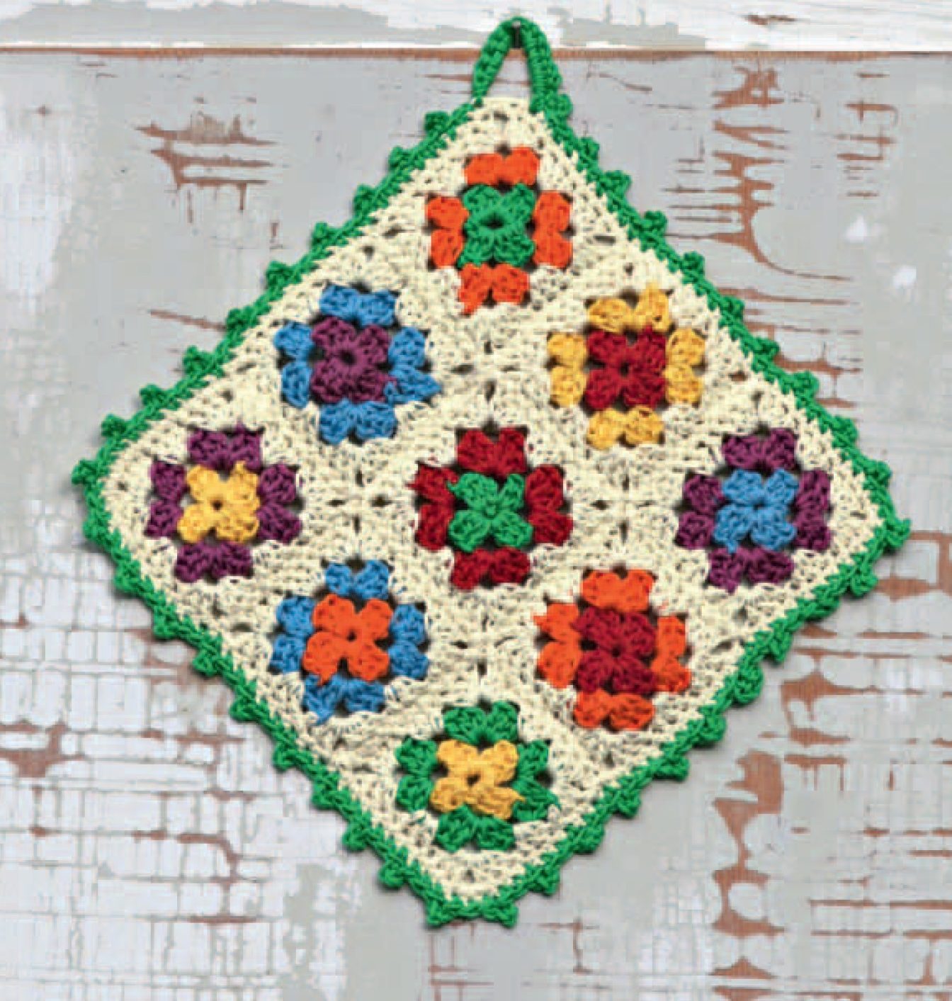 Virkattuja patalappuja - Puppets Lyric 4