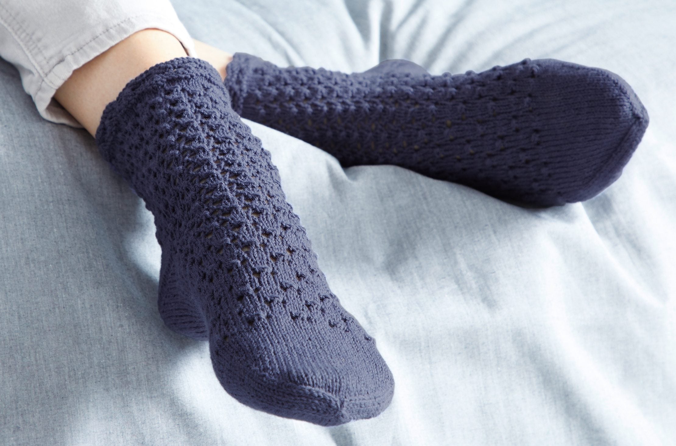 Pitsikuvioiset neulesukat - Regia 4