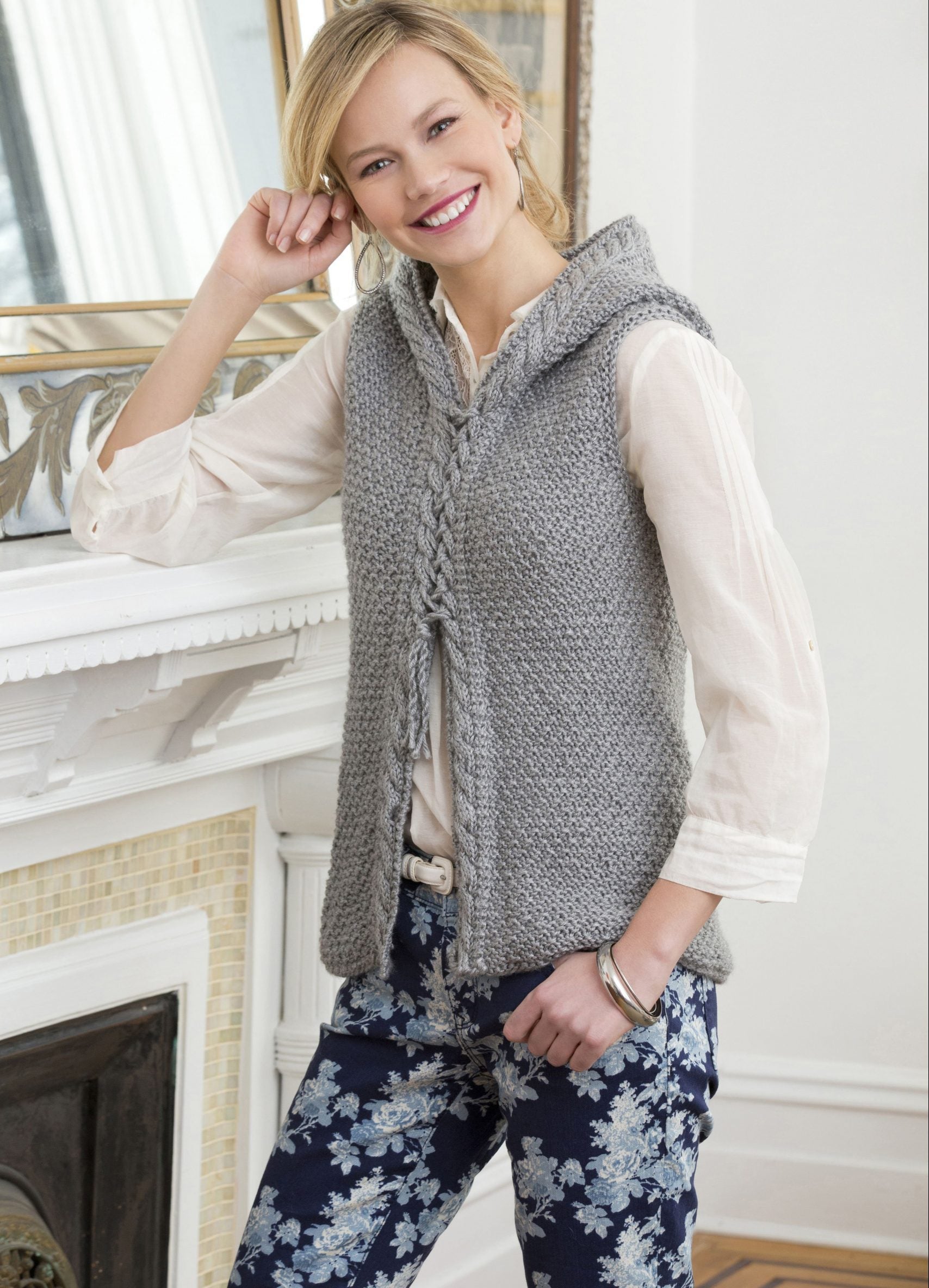 Huppuliivi - Red Heart Soft