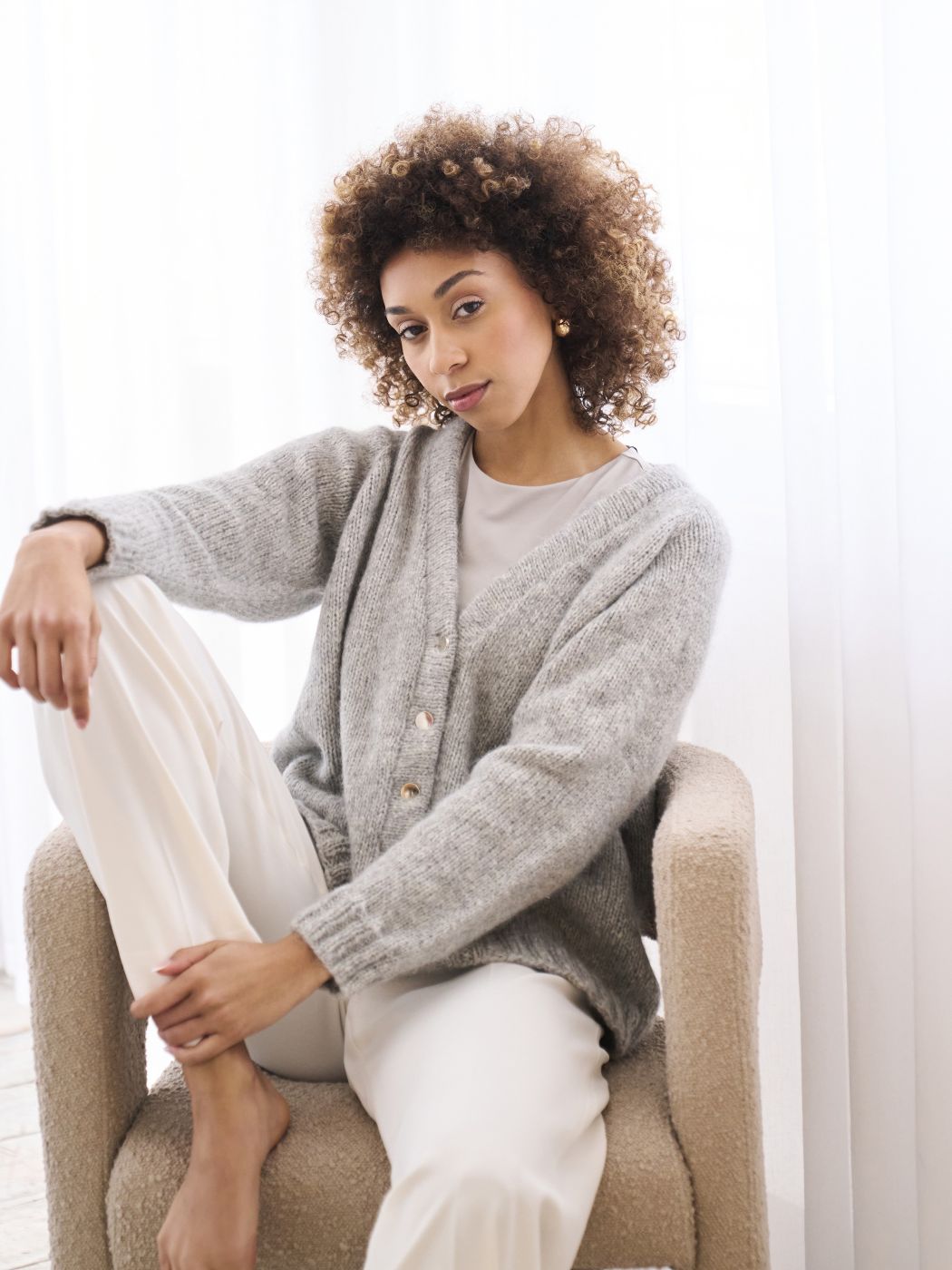FRITTON NEULETAKKI - MODE AT ROWAN SOFTEST ALPACA
