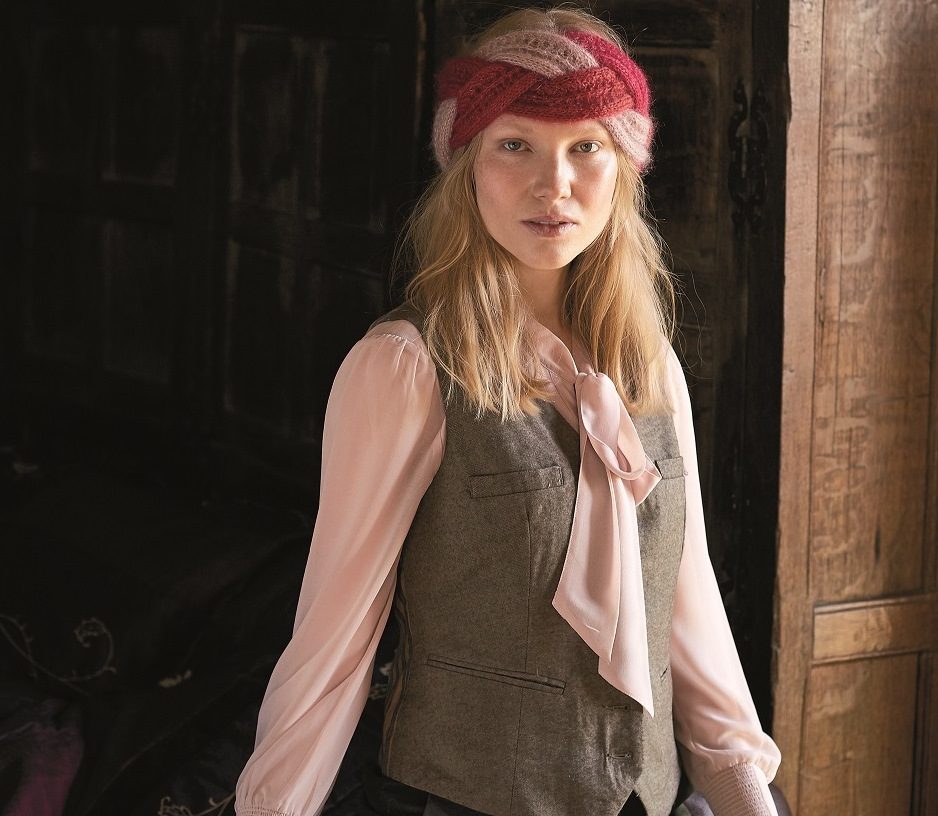 Svanhild panta by Arne & Carlos - Rowan