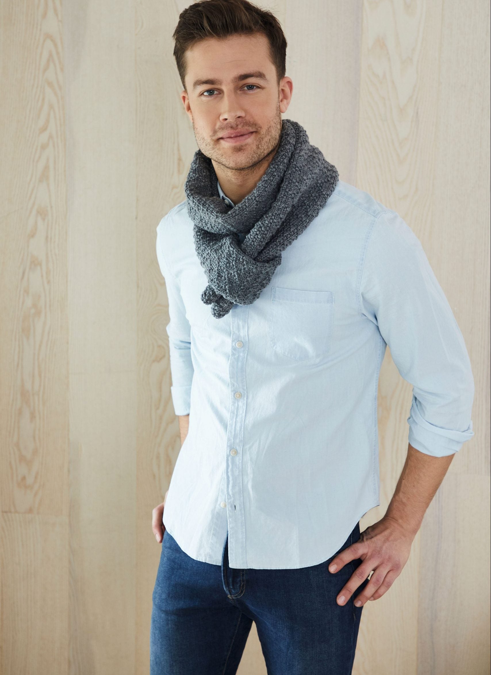 Miehen pintaneuleinen huivi - Merino Extrafine 85