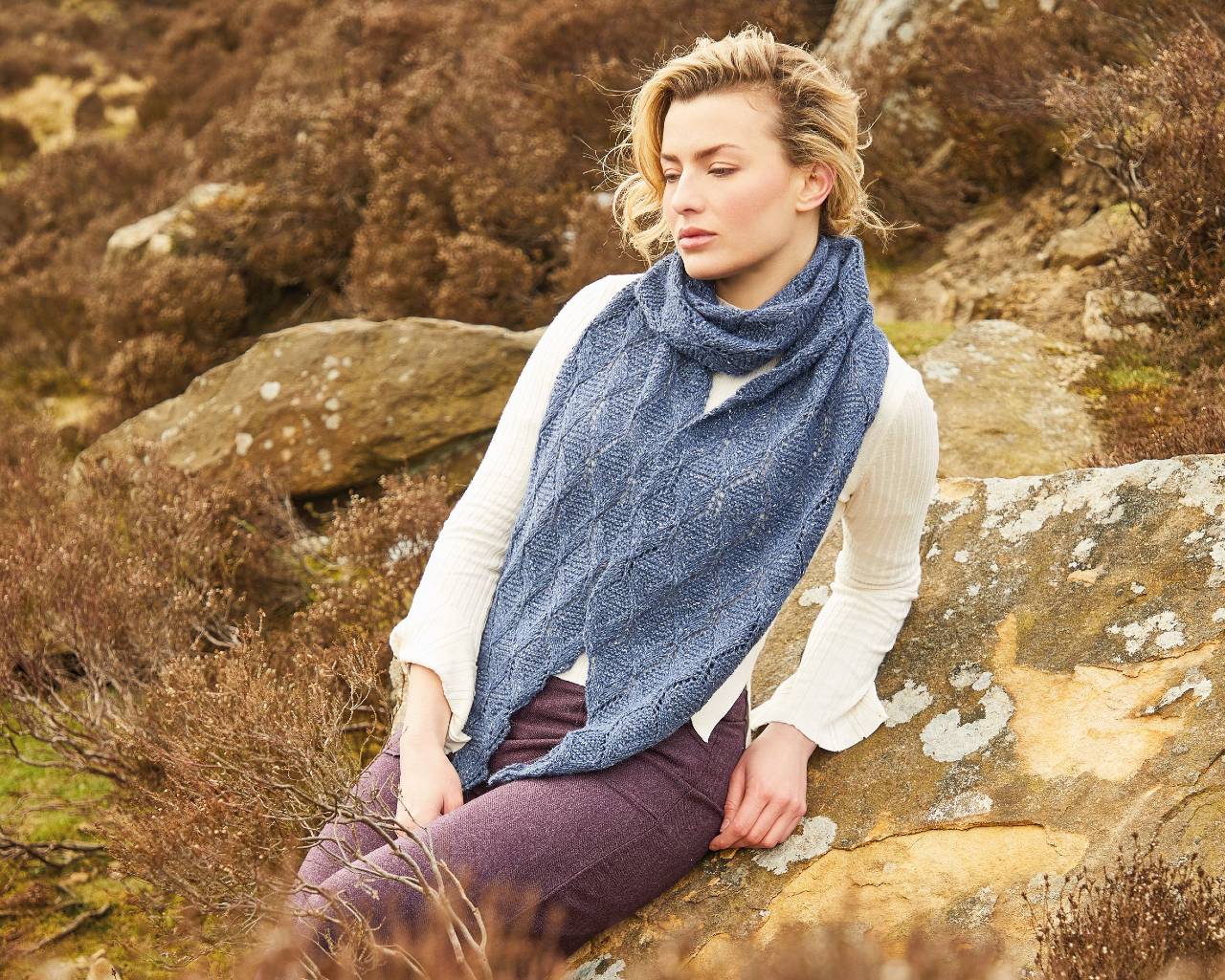 Hattie pitsihuivi - Rowan Felted Tweed