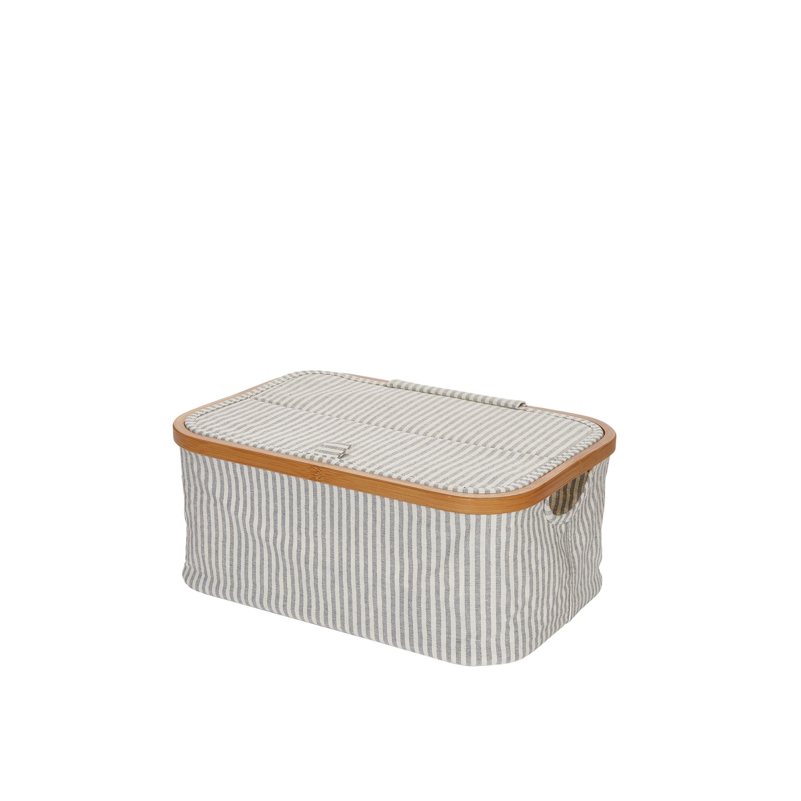 Kokoontaittuva käsityökori kannella