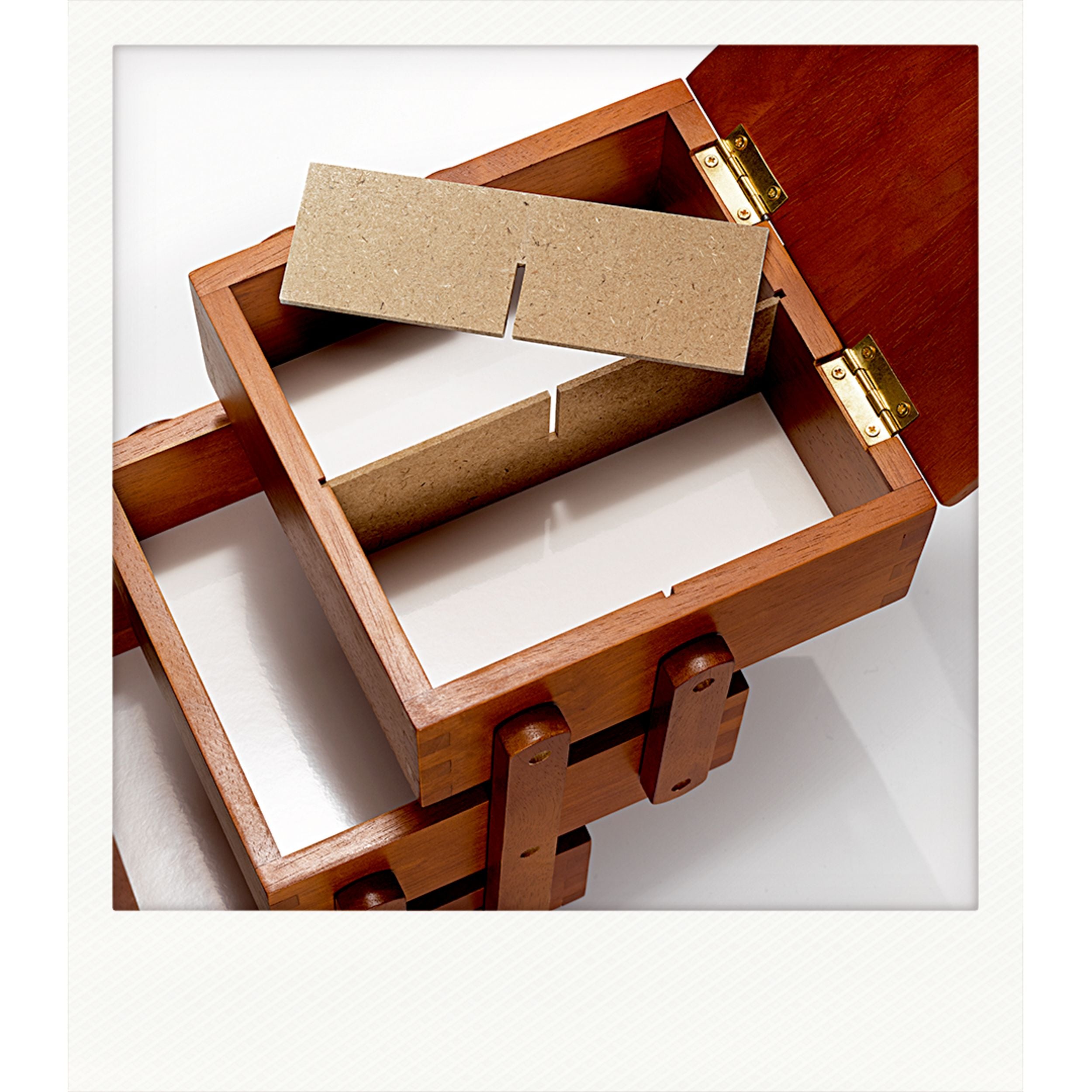 Ompelukori tummaa puuta M