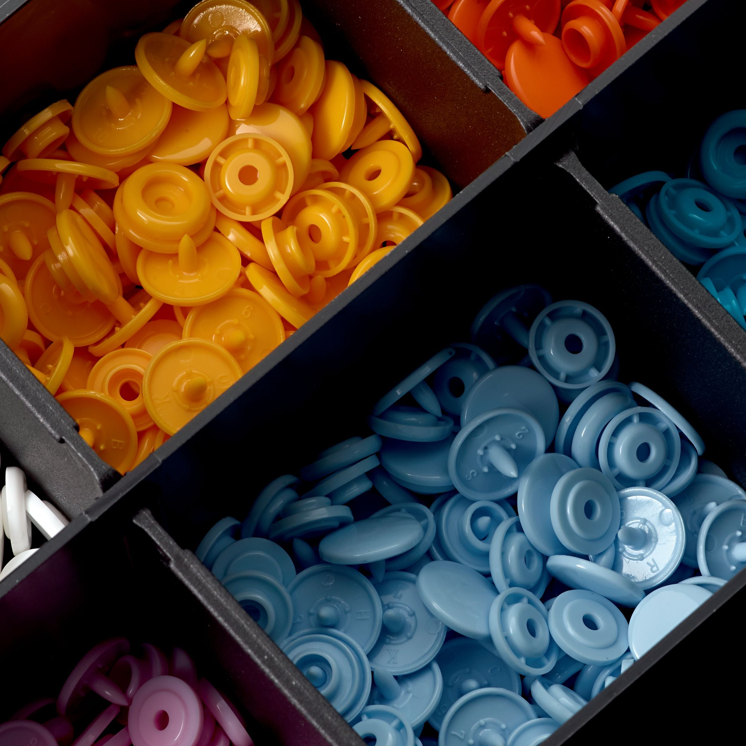 Colour Snaps muovinepparisalkku