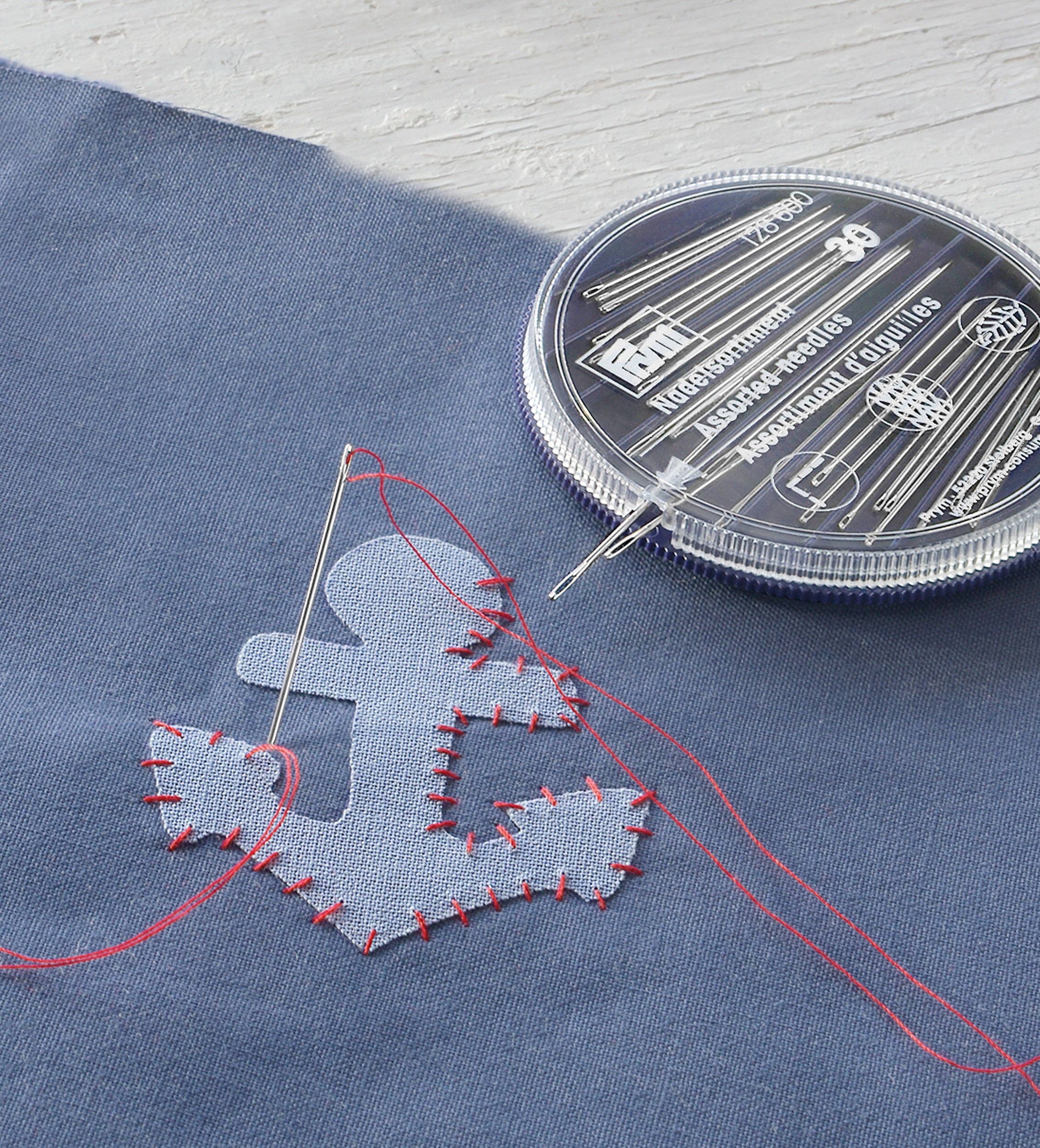 Gütermann ompelulankalajitelma 10x100m + neulat