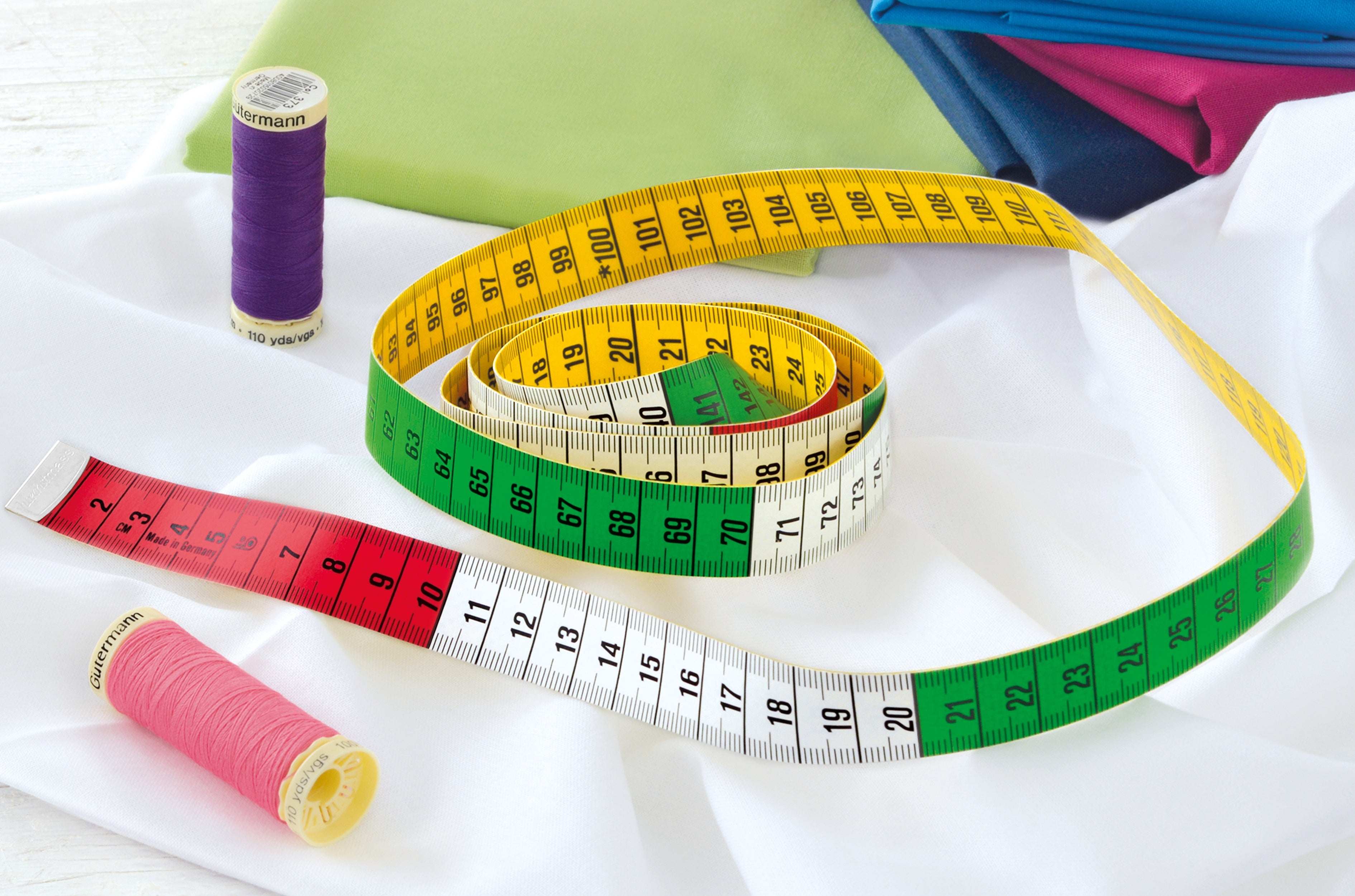 Gütermann ompelulankalajitelma 10x100m + mittanauha 150cm